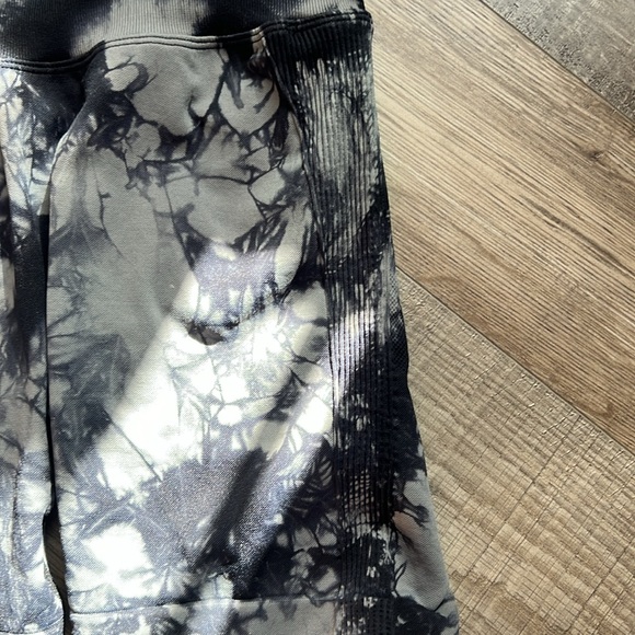 Gym shorts - Picture 3 of 4